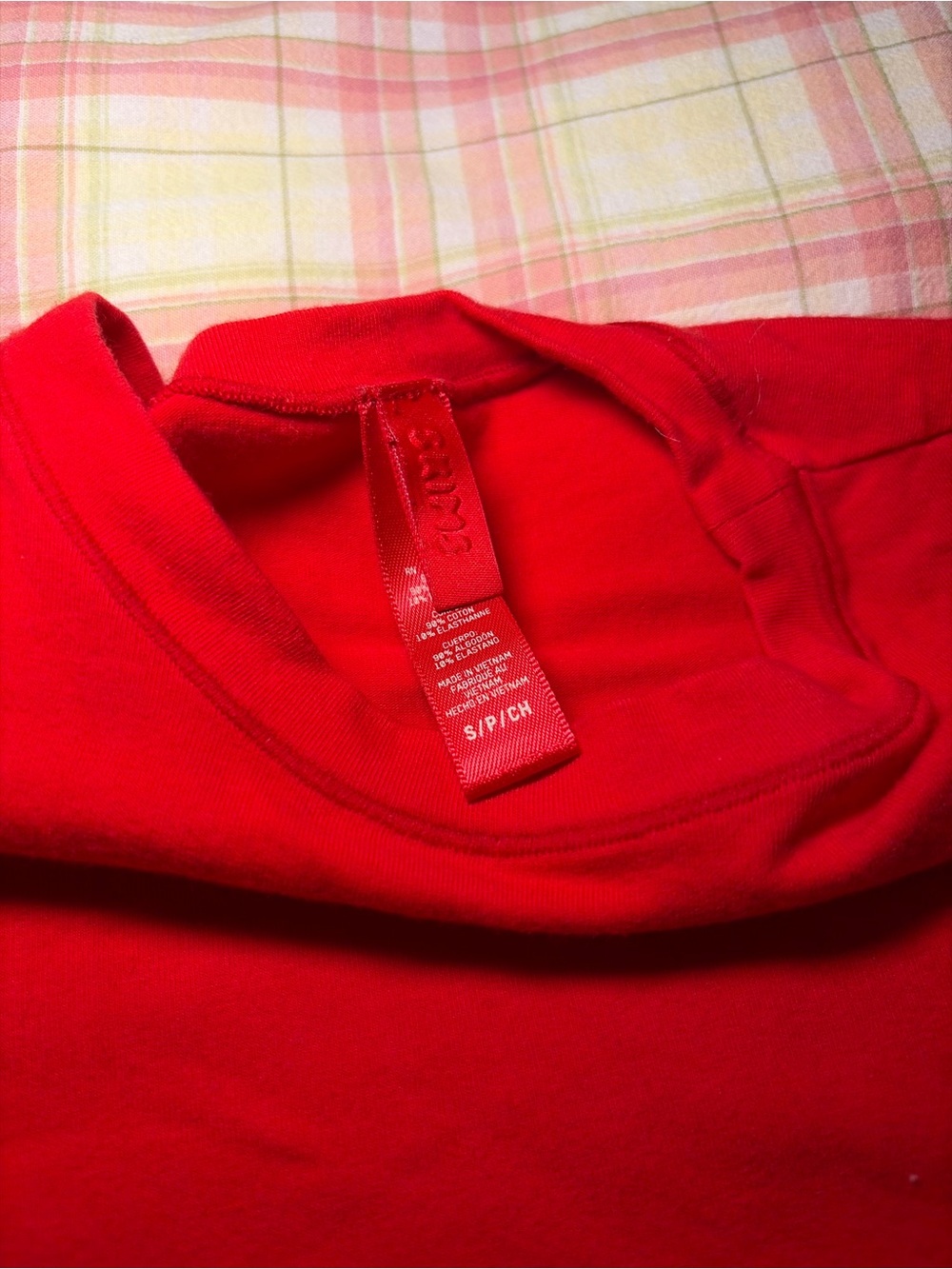 Skims Red Basic Long Sleeve - Picture 2 of 5